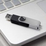 USB SELWIN 16 GB NEGRO USB 231 N (METAL - RUBBER) - Imagen 2